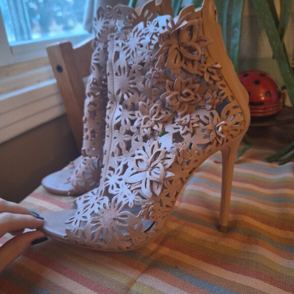 Nude peep toe booties - Picture 2 of 8